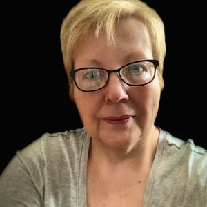 Meet your Posher, Sharon